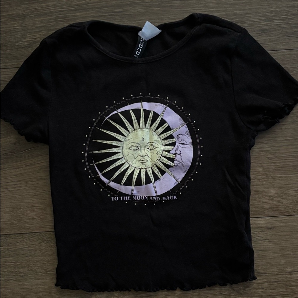 H&M Divided Black Tee